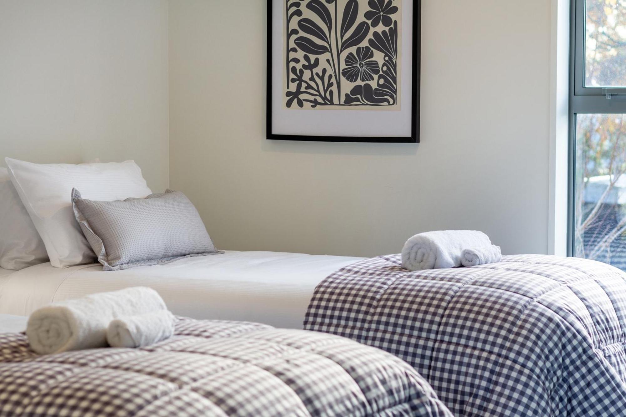 Family Friendly 2 Bedroom, St Albans كريستتشيرش المظهر الخارجي الصورة